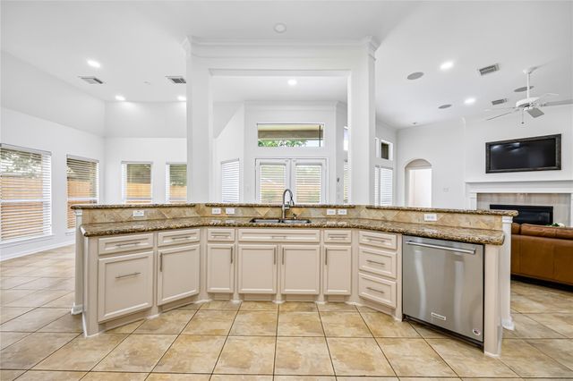 4629 Oakdale Street, Bellaire, TX 77401