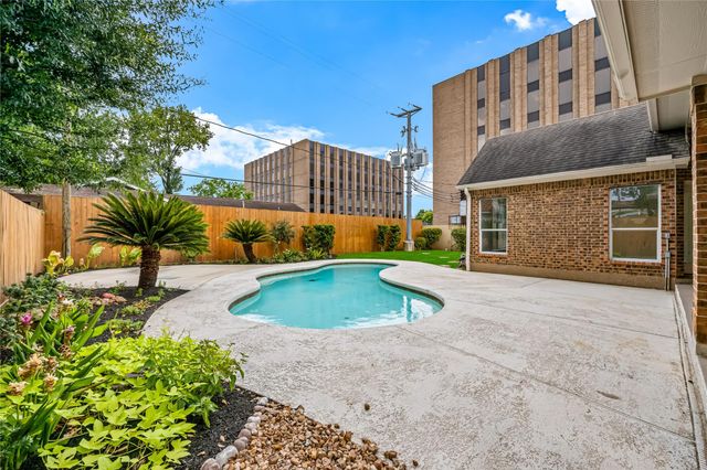 4629 Oakdale Street, Bellaire, TX 77401