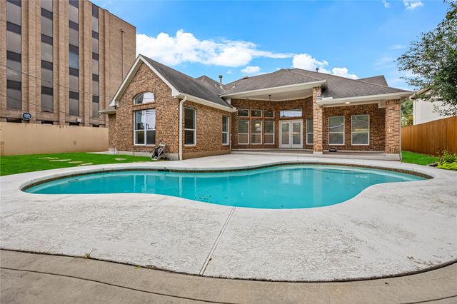4629 Oakdale Street, Bellaire, TX 77401