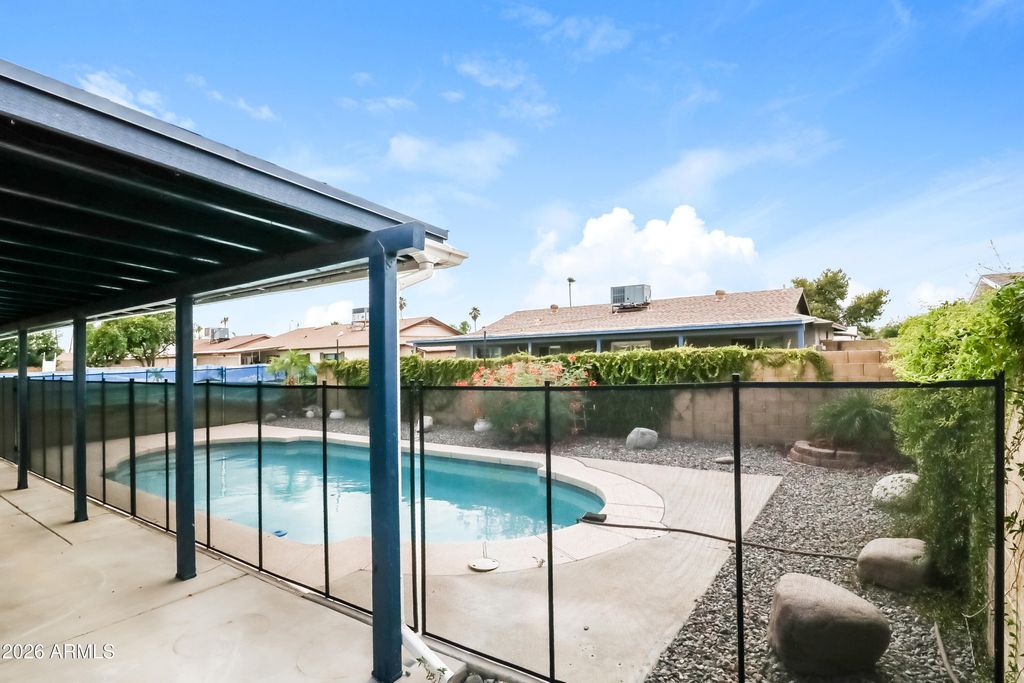 10624 N 47TH Drive, Glendale, AZ 85304 — photo 2