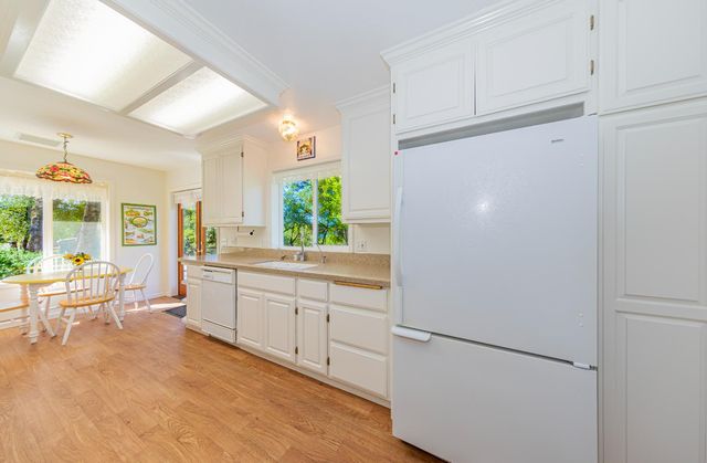 50359 Dovewood Lane, Oakhurst, CA 93644