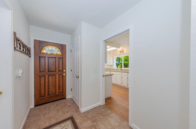 50359 Dovewood Lane, Oakhurst, CA 93644