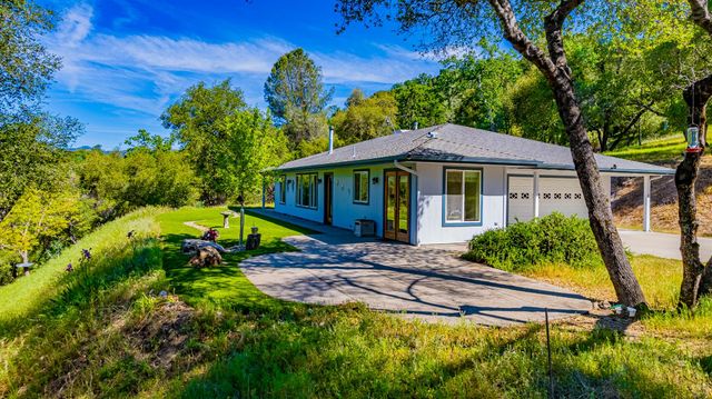 50359 Dovewood Lane, Oakhurst, CA 93644