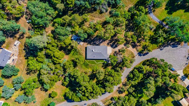 50359 Dovewood Lane, Oakhurst, CA 93644