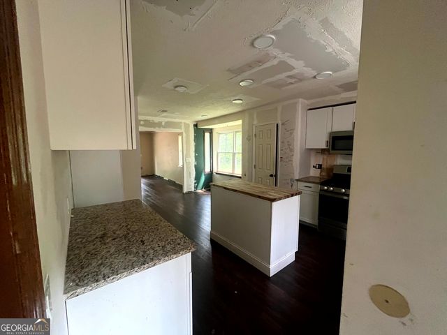 6717 Live Oak Lane, Douglasville, GA 30135