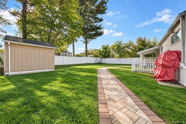 42 Blue Jay Drive, Brentwood, NY 11717