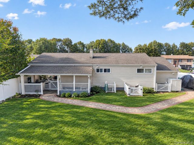42 Blue Jay Drive, Brentwood, NY 11717