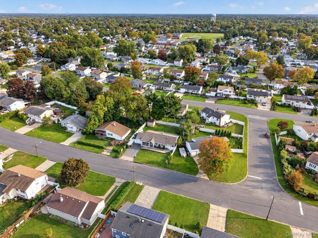 42 Blue Jay Drive, Brentwood, NY 11717