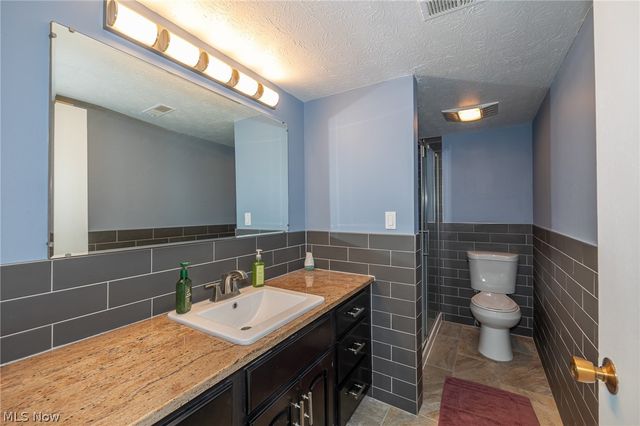 4187 Columbia Road 325, North Olmsted, OH 44070