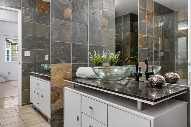 1240 1240 Copper Peak Ln, San Jose, CA 95120