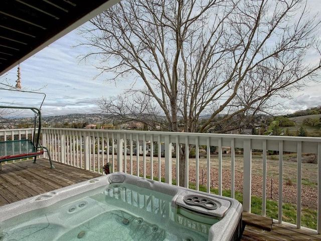 1240 1240 Copper Peak Ln, San Jose, CA 95120