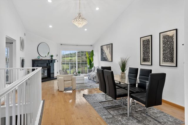 1240 1240 Copper Peak Ln, San Jose, CA 95120