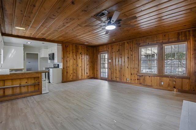 606 Bryson Street, Waxahachie, TX 75165