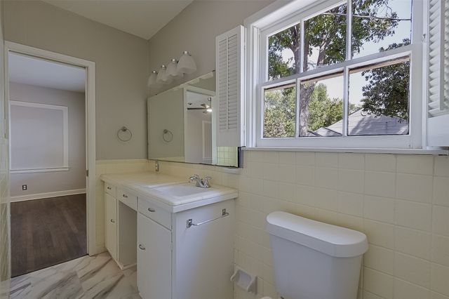 606 Bryson Street, Waxahachie, TX 75165