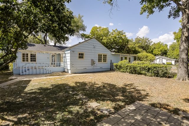 606 Bryson Street, Waxahachie, TX 75165