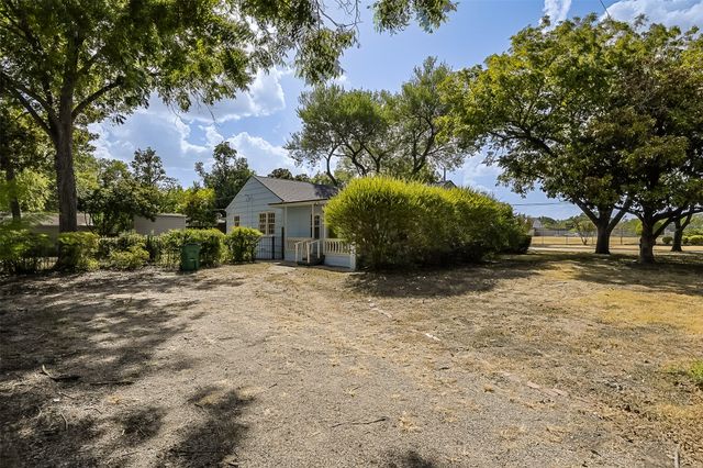 606 Bryson Street, Waxahachie, TX 75165