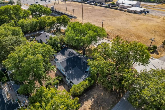 606 Bryson Street, Waxahachie, TX 75165