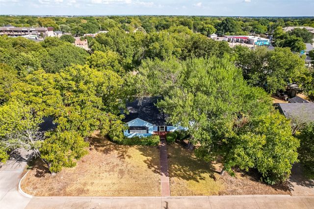 606 Bryson Street, Waxahachie, TX 75165