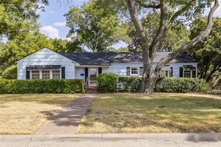 606 Bryson Street, Waxahachie, TX 75165