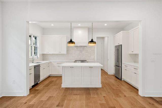 3303 IOWA, Tampa, FL 33611