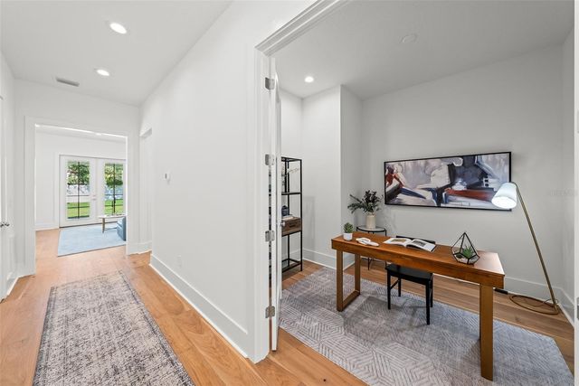 3303 IOWA, Tampa, FL 33611