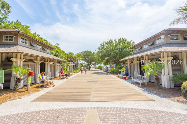 15 Forest Beach Drive S 3B, Hilton Head Island, SC 29928