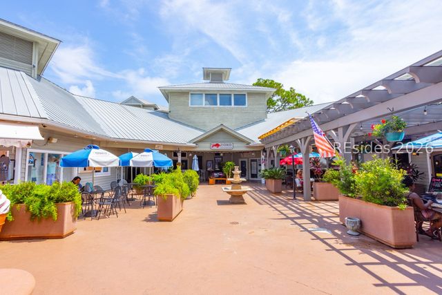 15 Forest Beach Drive S 3B, Hilton Head Island, SC 29928