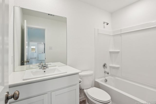 7402 Brownleaf Dr, San Antonio, TX 78227