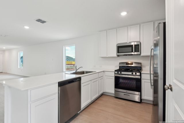 7402 Brownleaf Dr, San Antonio, TX 78227