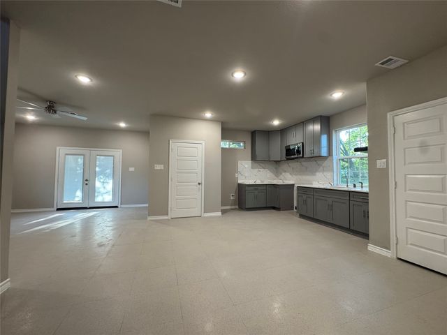 3203 Sherry Lane, Balch Springs, TX 75180