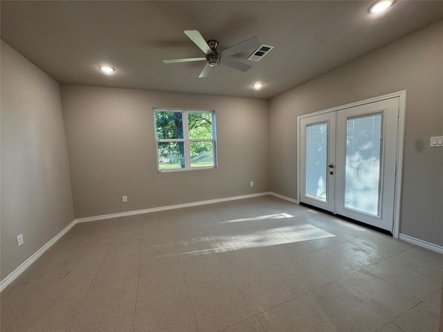 3203 Sherry Lane, Balch Springs, TX 75180