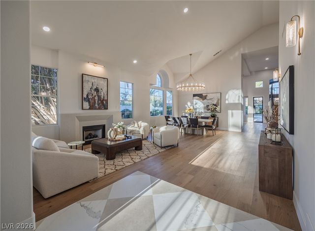 8800 Lusso Court, Las Vegas, NV 89134