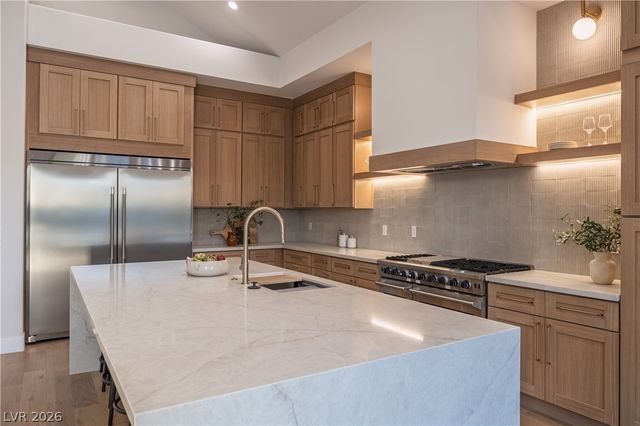 8800 Lusso Court, Las Vegas, NV 89134