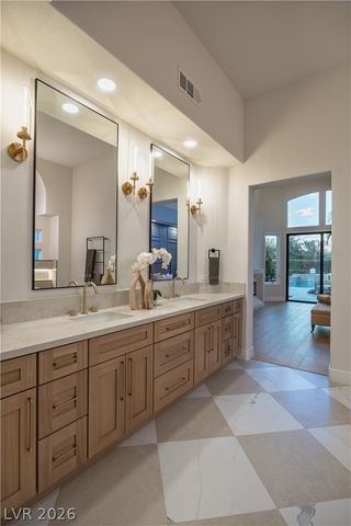 8800 Lusso Court, Las Vegas, NV 89134