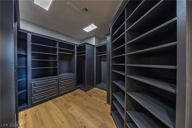 8800 Lusso Court, Las Vegas, NV 89134