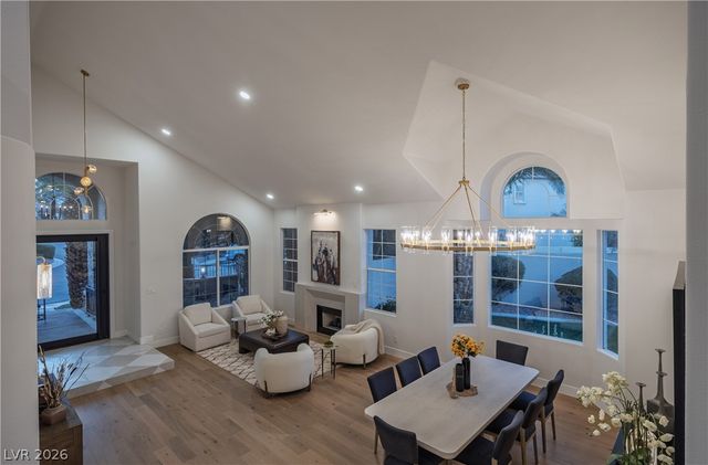 8800 Lusso Court, Las Vegas, NV 89134