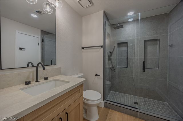 8800 Lusso Court, Las Vegas, NV 89134