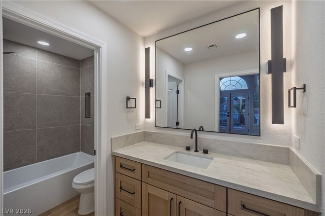 8800 Lusso Court, Las Vegas, NV 89134