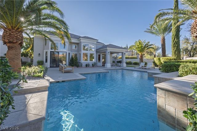 8800 Lusso Court, Las Vegas, NV 89134