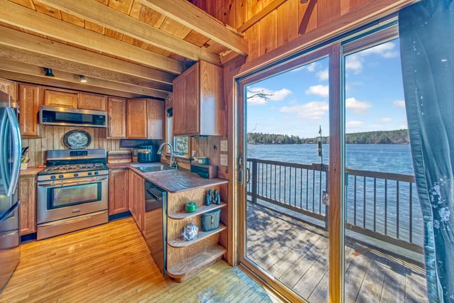 30 Demijen Road, Sunapee, NH 03782