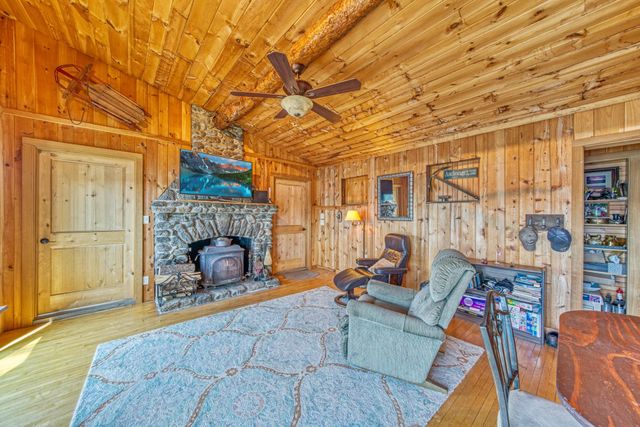 30 Demijen Road, Sunapee, NH 03782