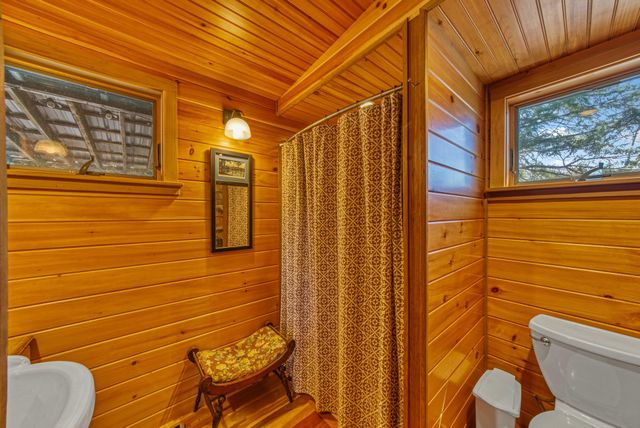 30 Demijen Road, Sunapee, NH 03782