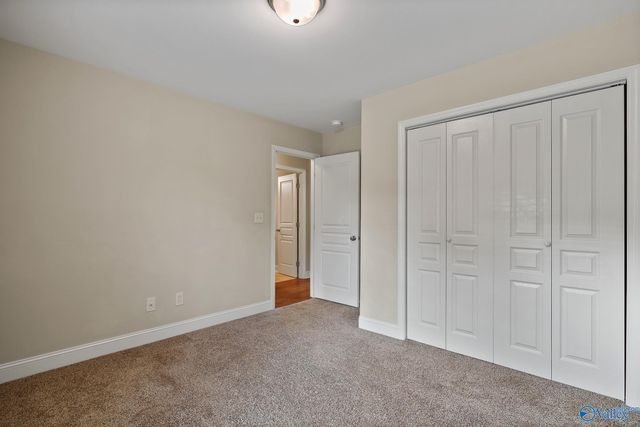 114 Somerset Park Drive, Huntsville, AL 35811