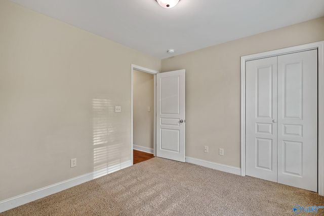 114 Somerset Park Drive, Huntsville, AL 35811