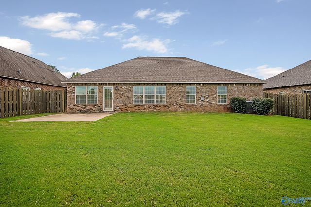 114 Somerset Park Drive, Huntsville, AL 35811