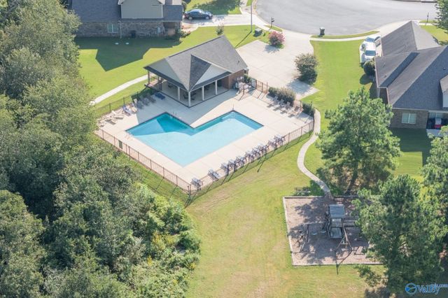 114 Somerset Park Drive, Huntsville, AL 35811