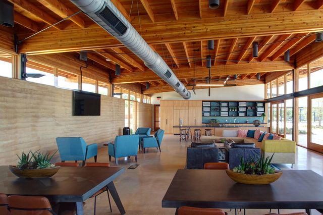 800 High Summit DR, Georgetown, TX 78628