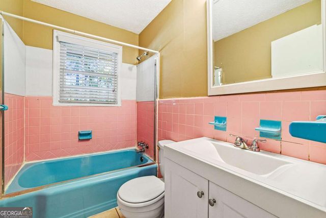 1334 Jennie Lane, Lilburn, GA 30047