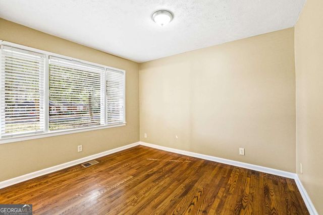 1334 Jennie Lane, Lilburn, GA 30047