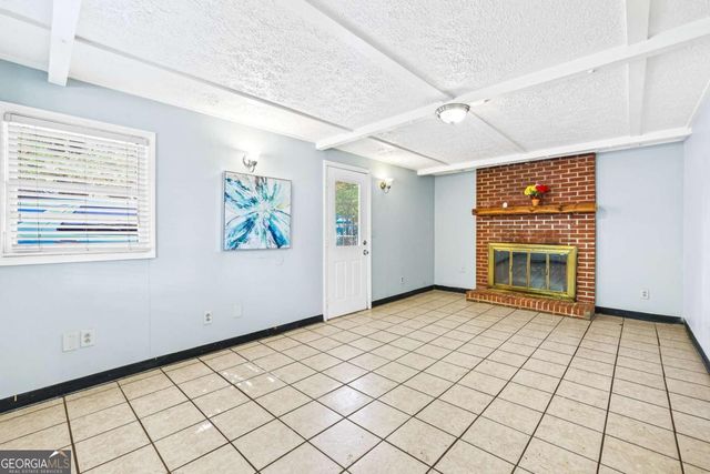 1334 Jennie Lane, Lilburn, GA 30047